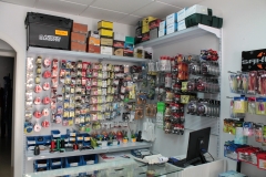 Multitud de accesorios para la pesca deportiva y competicion