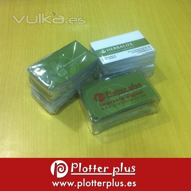 Tarjetas de visita impresas en Plotterplus a 4+4 tintas para distribución de Herbalife 