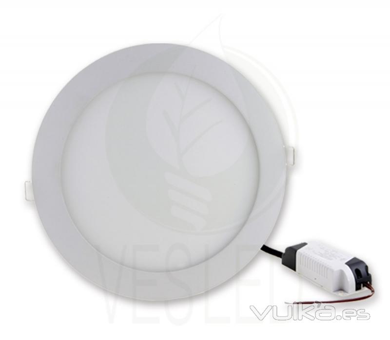 Panel LED de 20W sustituye a Downlight de bajo consumo