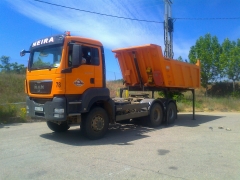 Equipo multicambio robles dumper/ tractora