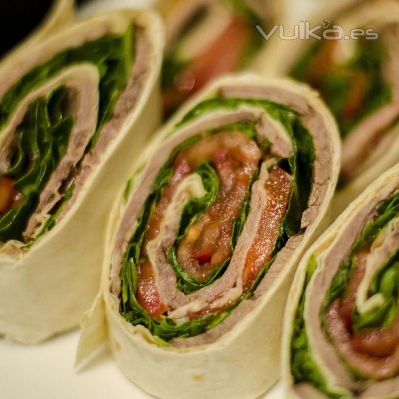 Wraps de ternera asada, rcula y salsa trtara