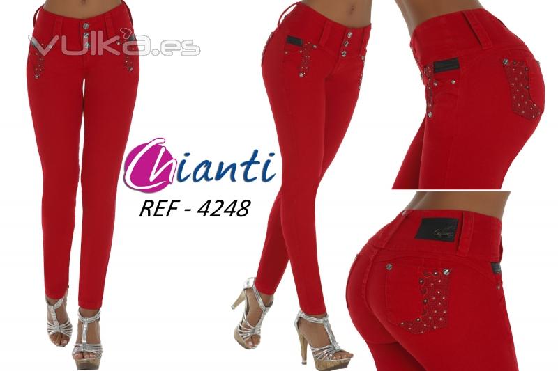 Pantalon colombiano color rojo Push Up. Chianti Jeans