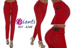Pantalon colombiano color rojo push up. chianti jeans