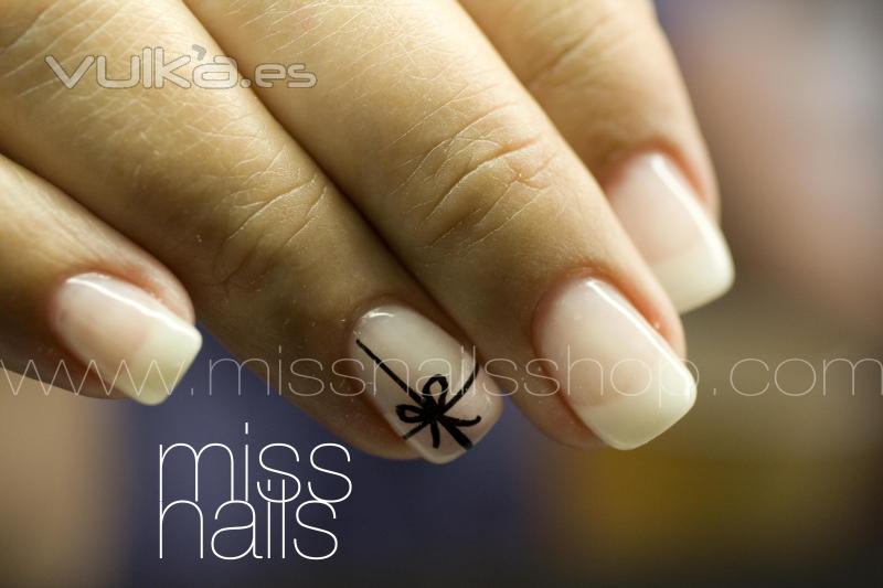 Uñas de gel en Oviedo Miss Nails 