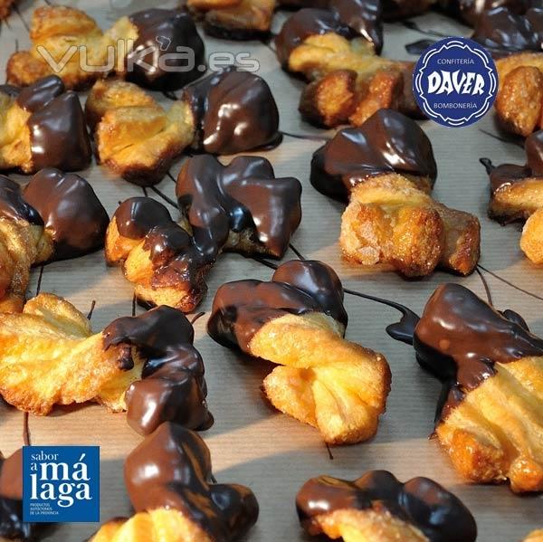 Lazos de chocolate-Pasteleria DAVER online