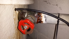 Reparaciones de fontaneria, sustitucion de tuberias oxidadas, mantenimiento de edificios