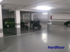 aparcamiento con pavimento de resina epoxi
