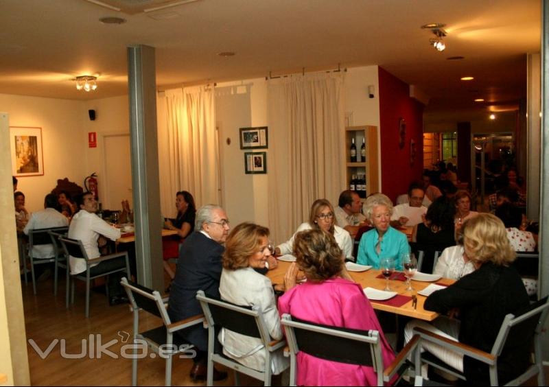 sala principàl del restaurante POMELO