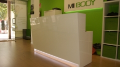Indoormobel Recepción a medida
