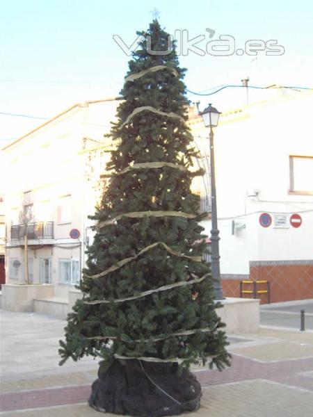 Arbol de Navidad. oasisdecor.com Adornos de navidad