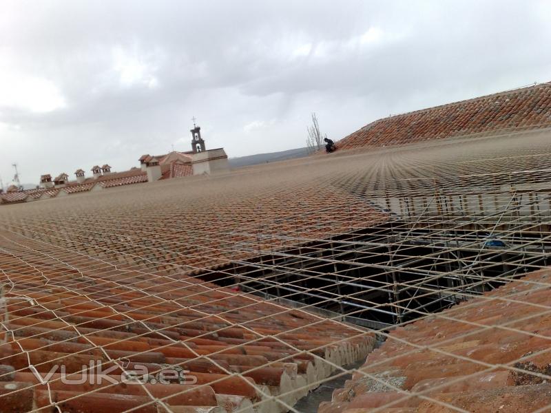 Redes antipalomas montada por Ailcapa en Palacio de los Verdugo (Avila)