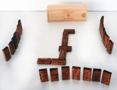 Domino premiun en madera de olivo piezas grabadas con laser