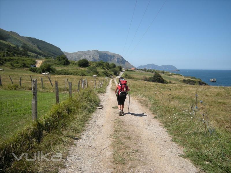 Entorno, Camino de Santiago por la costa o Camino del Norte