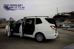 Taxi aguilas® tlf: 609 17 77 41 (taxi 7 plazas + 7 maletas)