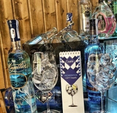 Tienda física y on-line de bebidas alcohólicas y refrescos. Compra vino, ginebra, refrescos.