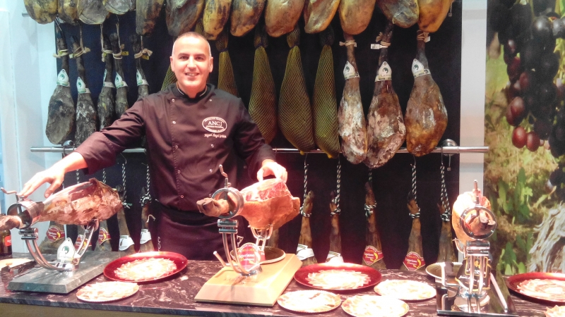 Inauguración de tienda gourmet en Ibiza. 