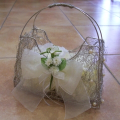 Bolso de alambre para petalos, arras y alianzas de boda
