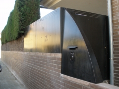 Tanca,bustia i porta de corten