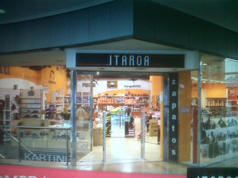 Local comercial en Centro comercial Itaroa en Huarte Navarra