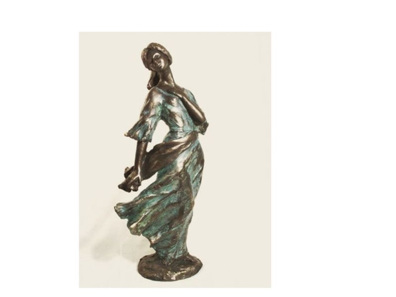 Pequea escultura, o figura, con acabados de bronce Arlesiana. De Lluis Jord