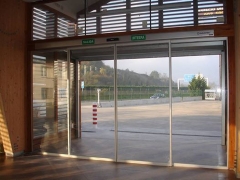 Fabricantes puertas automaticas cristal navarra