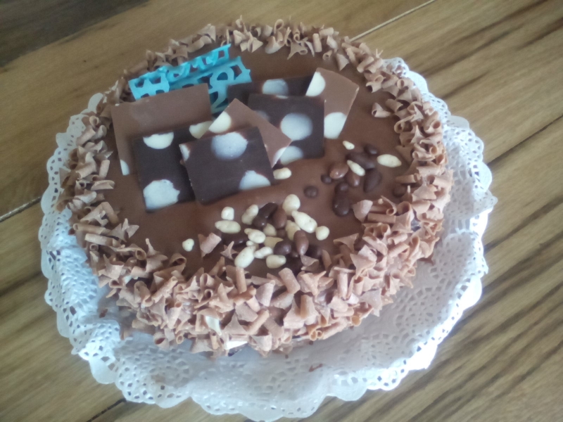 Tarta de chocolate con leche