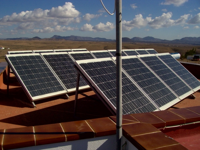 mantenimiento de placas solares en Fuerteventura