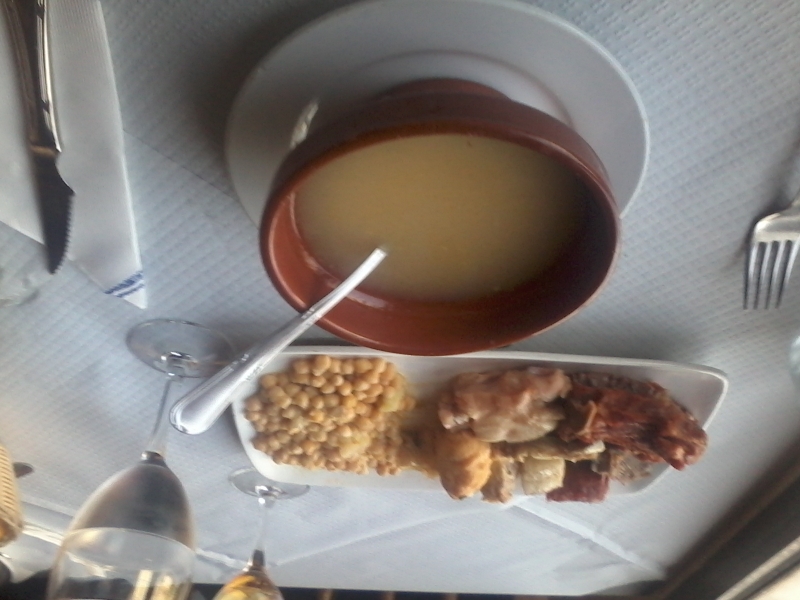 Gran cocido. Plato menú diario. Todos los viernes. Venga a probarlo