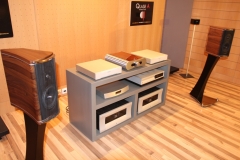 Sala de audición equipada con productos de las marcas Accordo y Gato Audio (Sevilla)