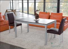 Mesa dina porcelanico y sillas marquesa