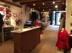 Fashion-con-un-kilo-mas-mostrador-tienda-nueva-barcelona