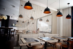 Bar albergue barcelona twentytu