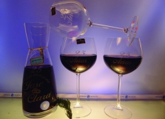 Juego de vino grabado
