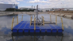 Plataforma para bomba con polipasto aromen
