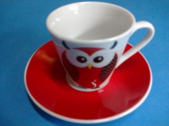 Tazas te decoradas con motivos de buhos
