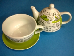 Tetera con taza y plato, apilables,
