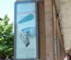 Valla publicitaria en el paseo independencia de zaragoza