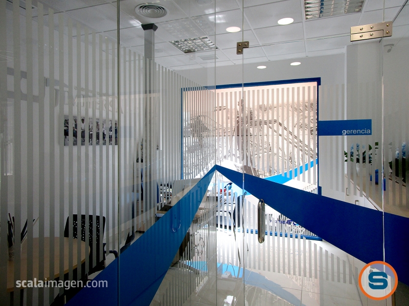 Rotulación interior de despachos de la empresa Jimhersa contratas y construcciones