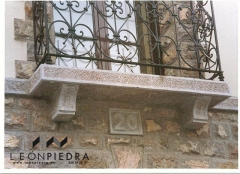Remate balcon en  piedra caliza leonpiedra
