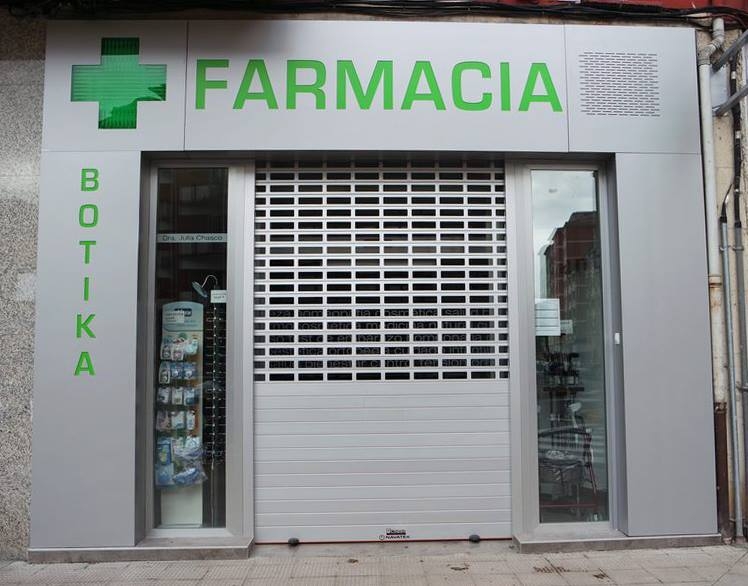 persianas_metalicas_farmacias_pamplona_navatek