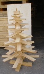 Arbol de navidad hecho con madera de palets