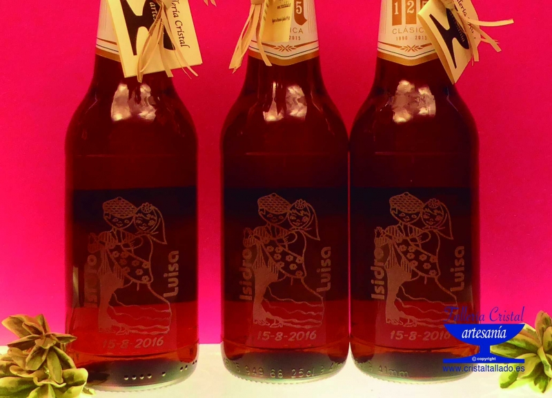 botellas mahou grabadas para detalles de bodas