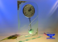 Reloj de cristal grabado para aniversario