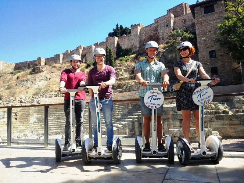 Tour de segway con familia - ebikemalaga.es