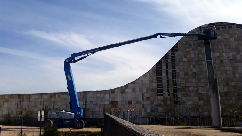 Alquiler de maquinaria en Vigo y A Coruña