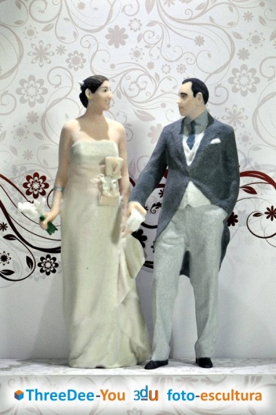 Figuras personalizadas para tarta de boda y comunión - ThreeDee-You Foto-Escultura 3d-u