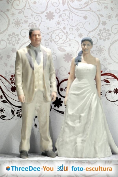 Figuras personalizadas para tarta de boda y comunin - ThreeDee-You Foto-Escultura 3d-u