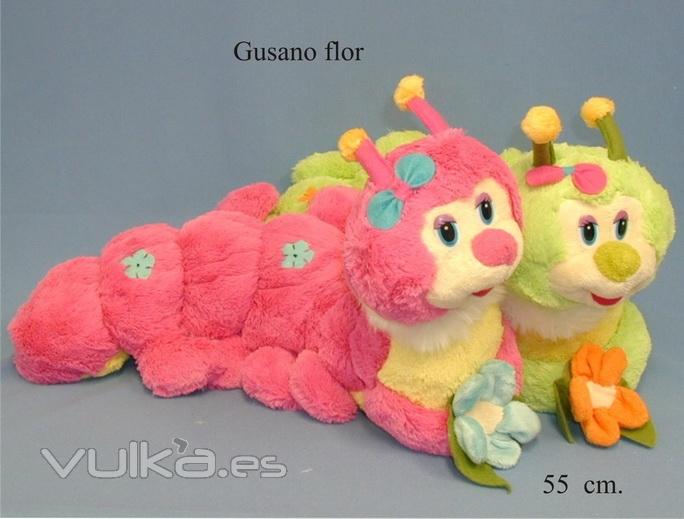 Ciempies de peluches