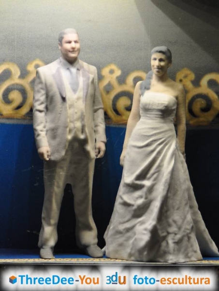 Figuras personalizadas para tarta de boda y comunión - ThreeDee-You Foto-Escultura 3d-u