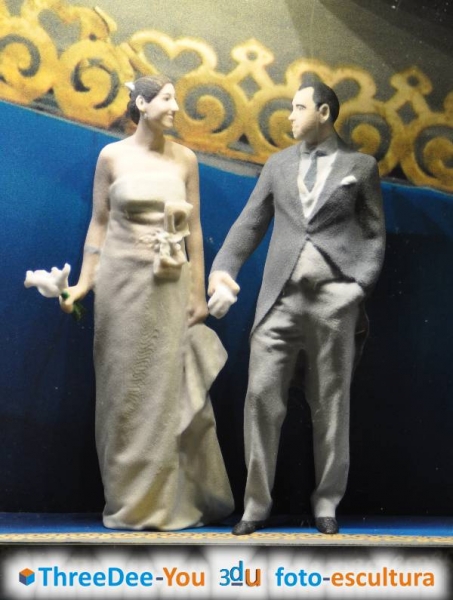 Figuras personalizadas para tarta de boda y comunión - ThreeDee-You Foto-Escultura 3d-u